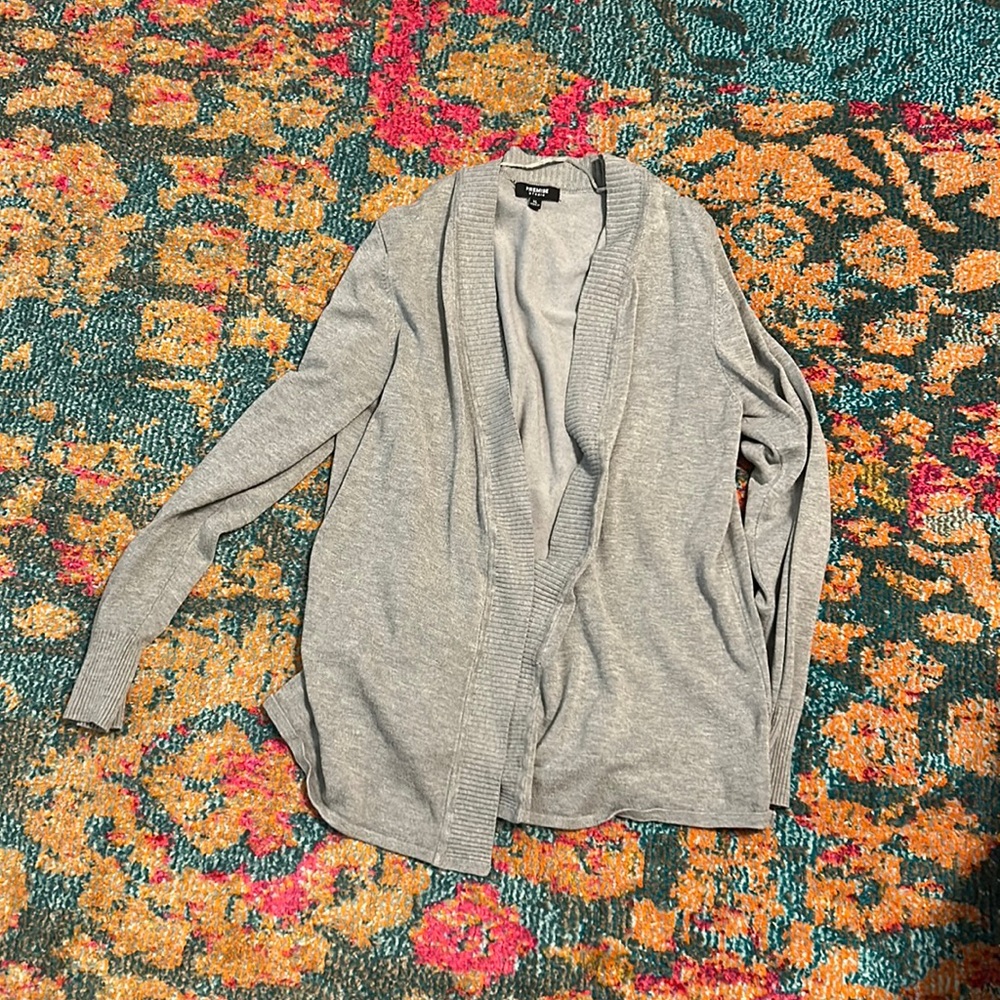 Light gray cardigan size XL